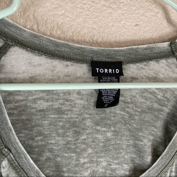 Torrid Green and Gray Striped Sleeve Burnout Tee 2 - Picture 4 of 8